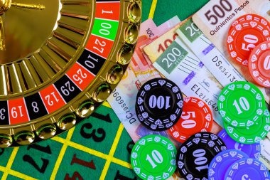 Crash game interface showing climbing multiplier and cash-out button